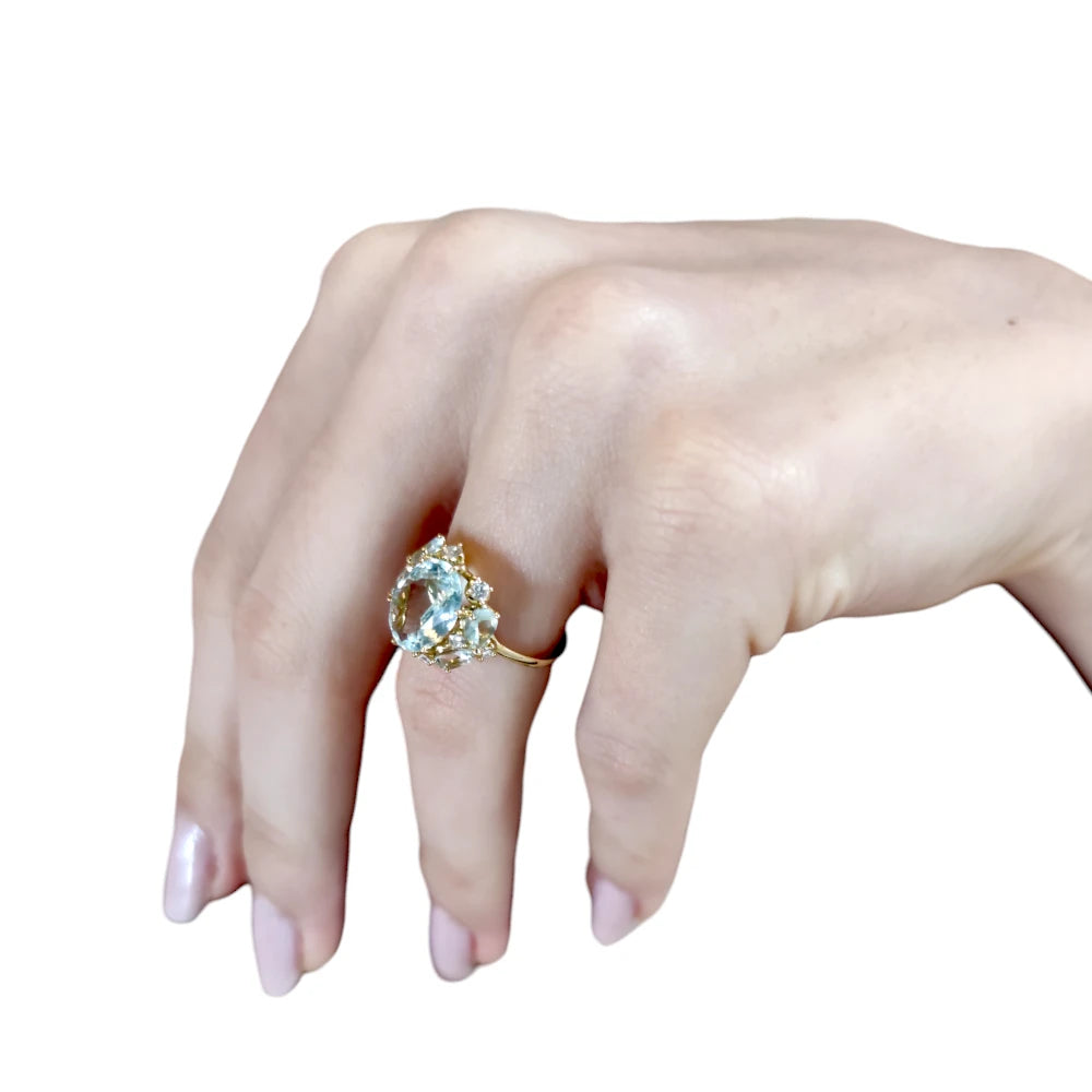 Exclusive Aquamarine and Diamond Ring in 18K Gold