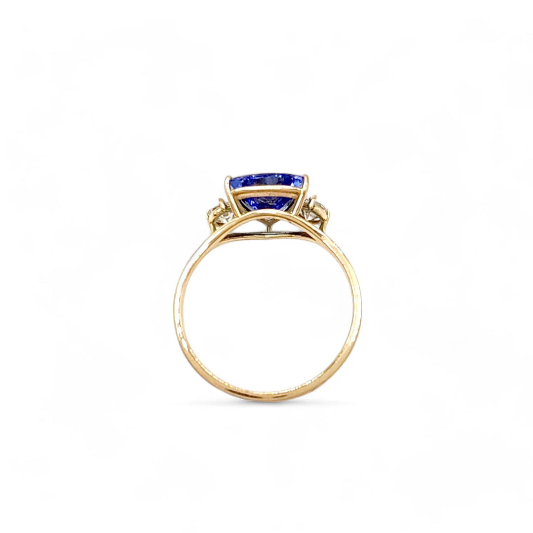 Tanzanite and Diamonds Gold Ring - Certified Elegance