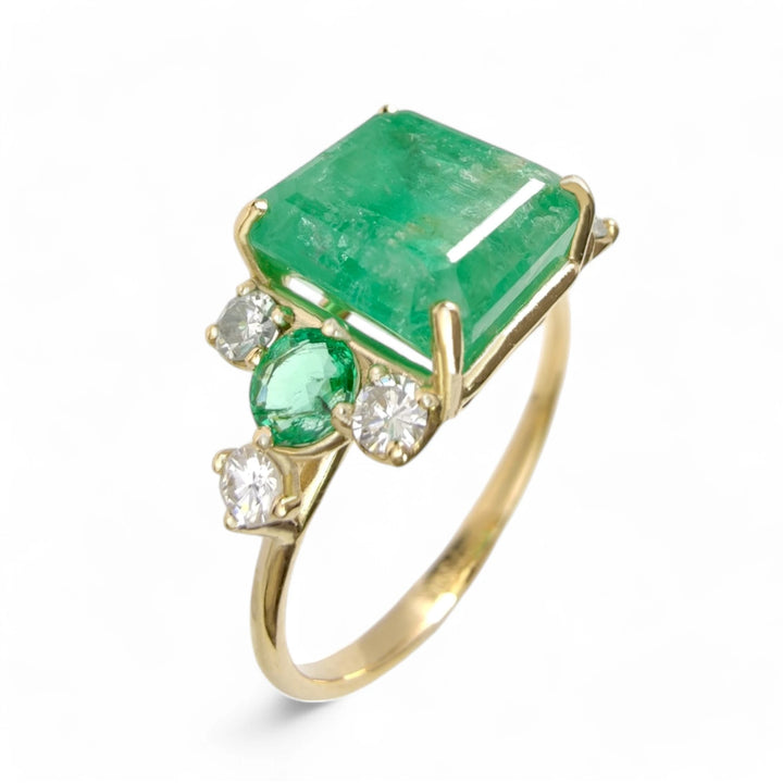 18K Gold Emerald and Diamond Ring for Women