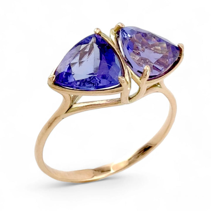 Minimalist Tanzanite 18K Gold Ring - Handcrafted