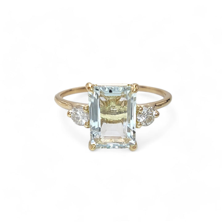 Handcrafted 18K Yellow Gold Ring with Aquamarine and Diamond Accents