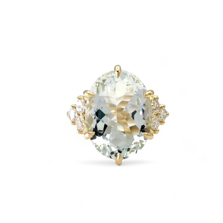 Oval Aquamarine and Diamond - 18K Solid Gold Engagements Ring for her