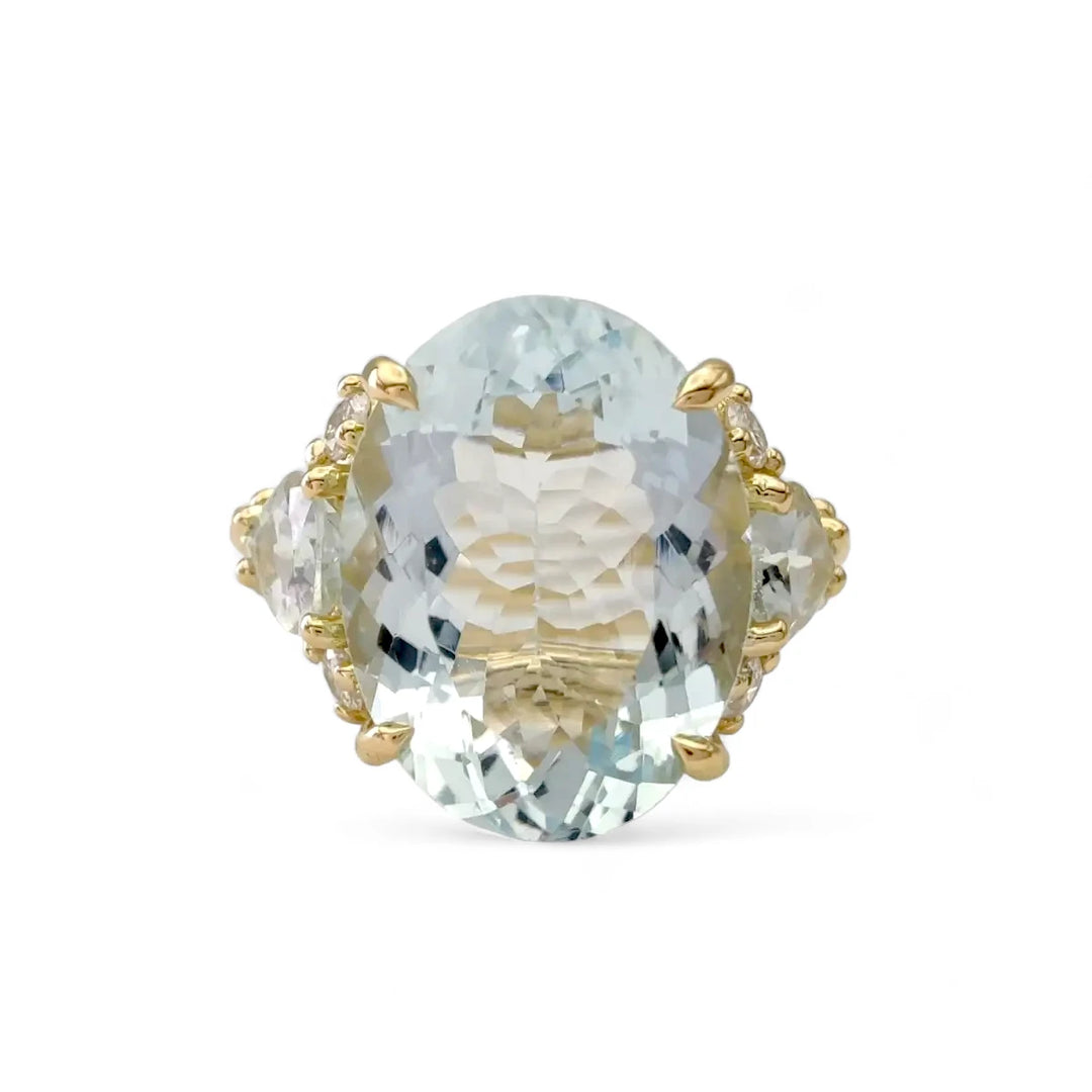 Contemporary Aquamarine and Diamond Ring in Gold: Unique Design