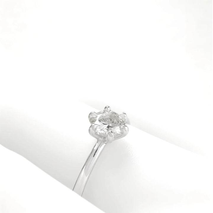 Handmade 18K white gold diamond solitaire ring – front view