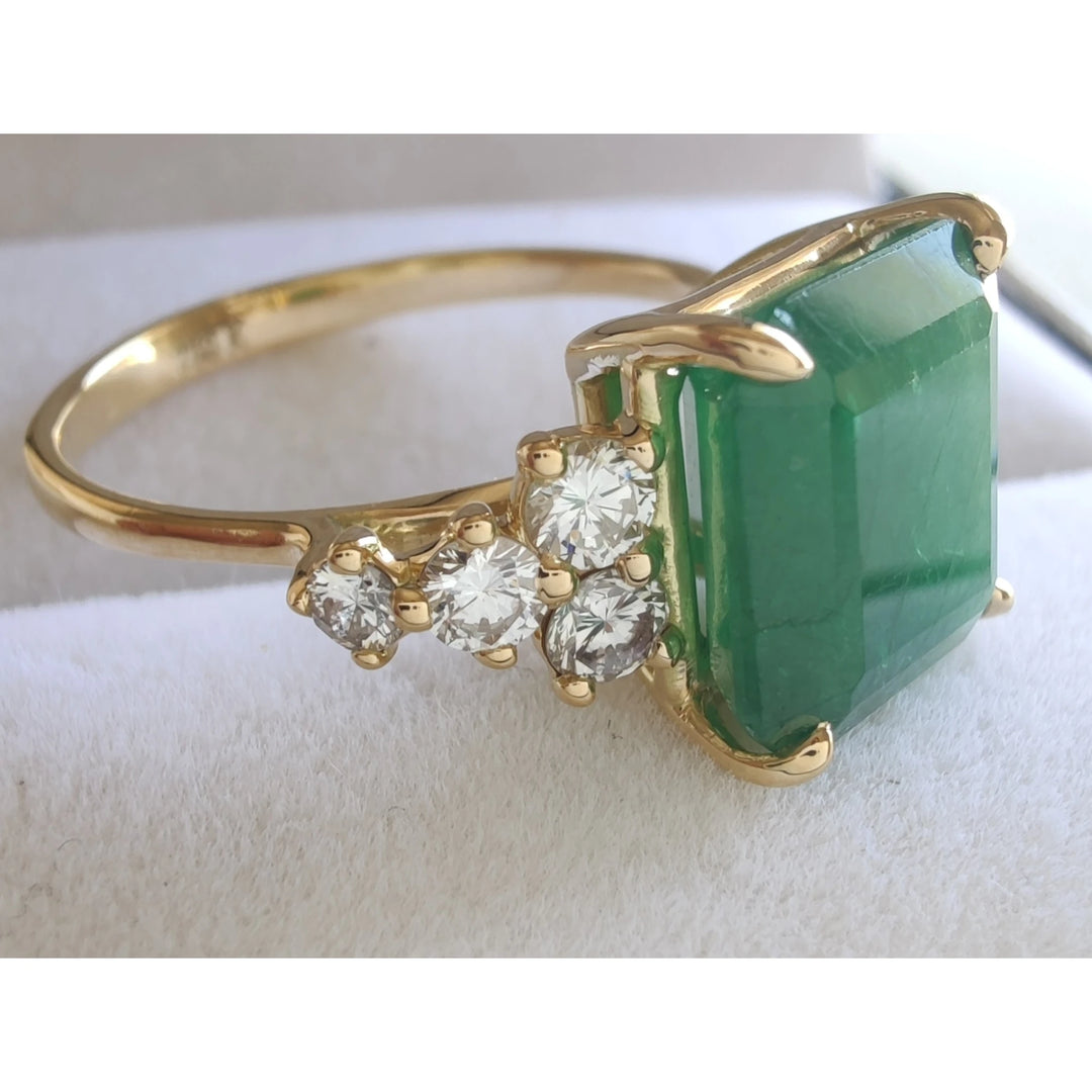 Handcrafted 18K Yellow Gold Emerald Diamond Ring – Perfect Gift for Women